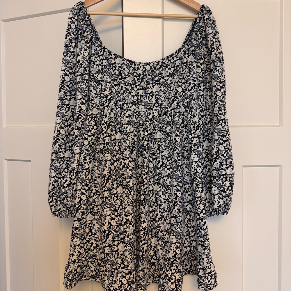 Abercrombie & Fitch Navy and White Floral Skirt